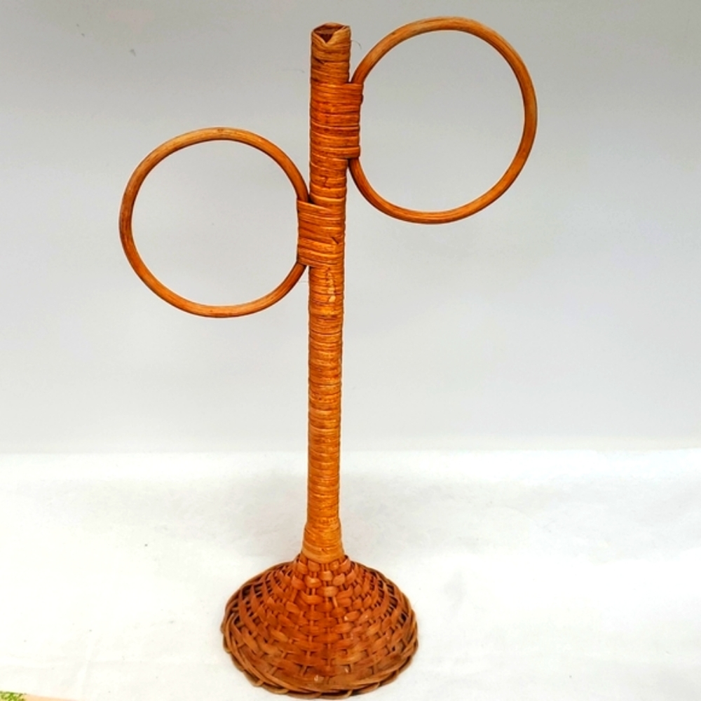 Vintage Boho Wicker Rattan 2 Ring Hand towel Scarf Holder